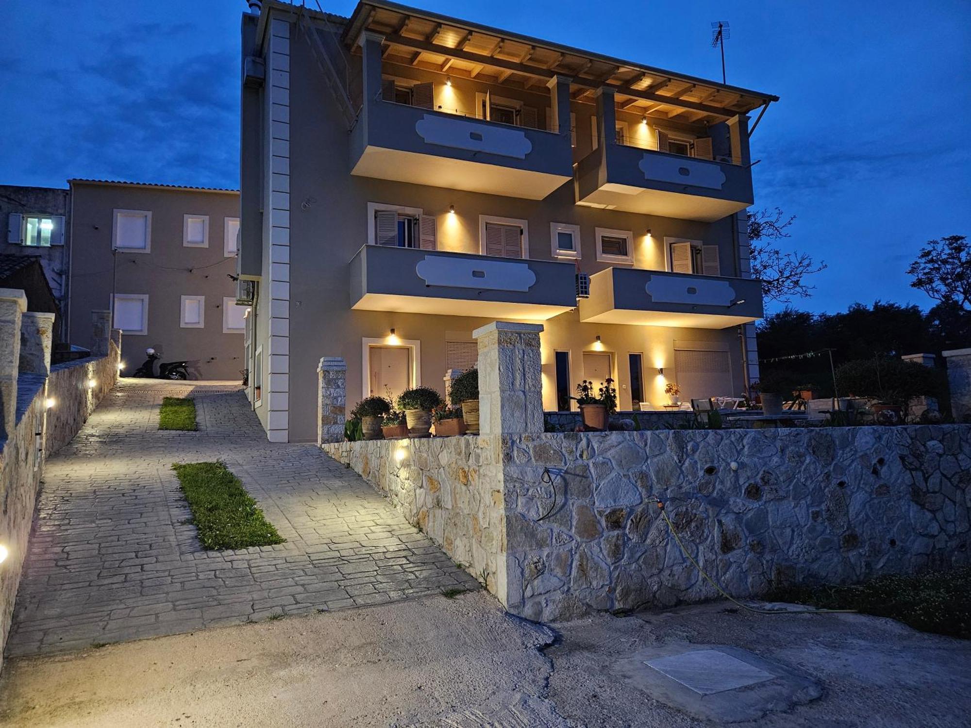 Apartmán Grey Luxury House Ypsos Exteriér fotografie