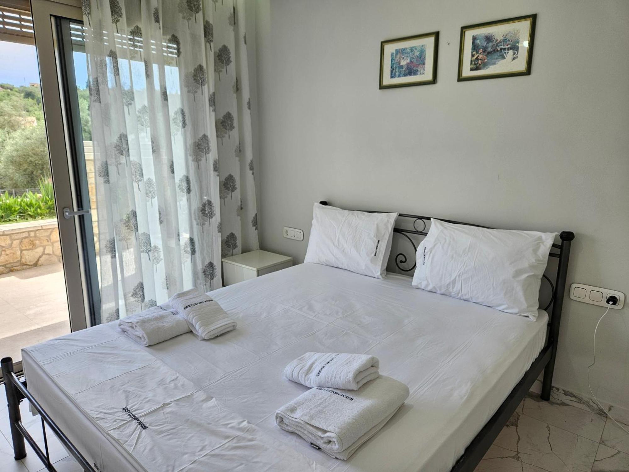 Apartmán Grey Luxury House Ypsos Exteriér fotografie