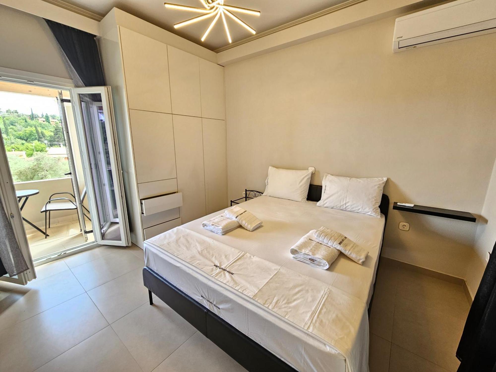 Apartmán Grey Luxury House Ypsos Exteriér fotografie