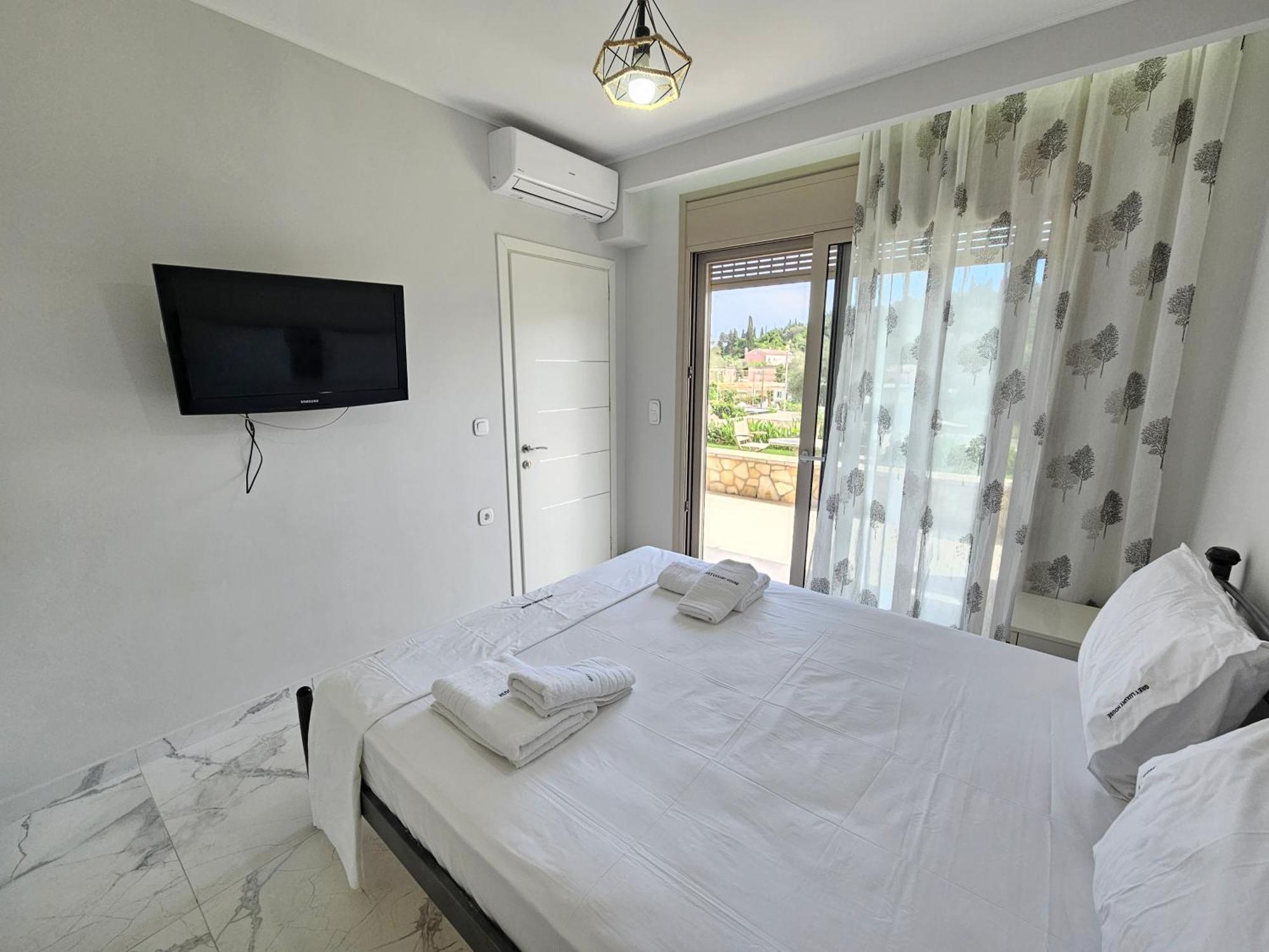 Apartmán Grey Luxury House Ypsos Exteriér fotografie