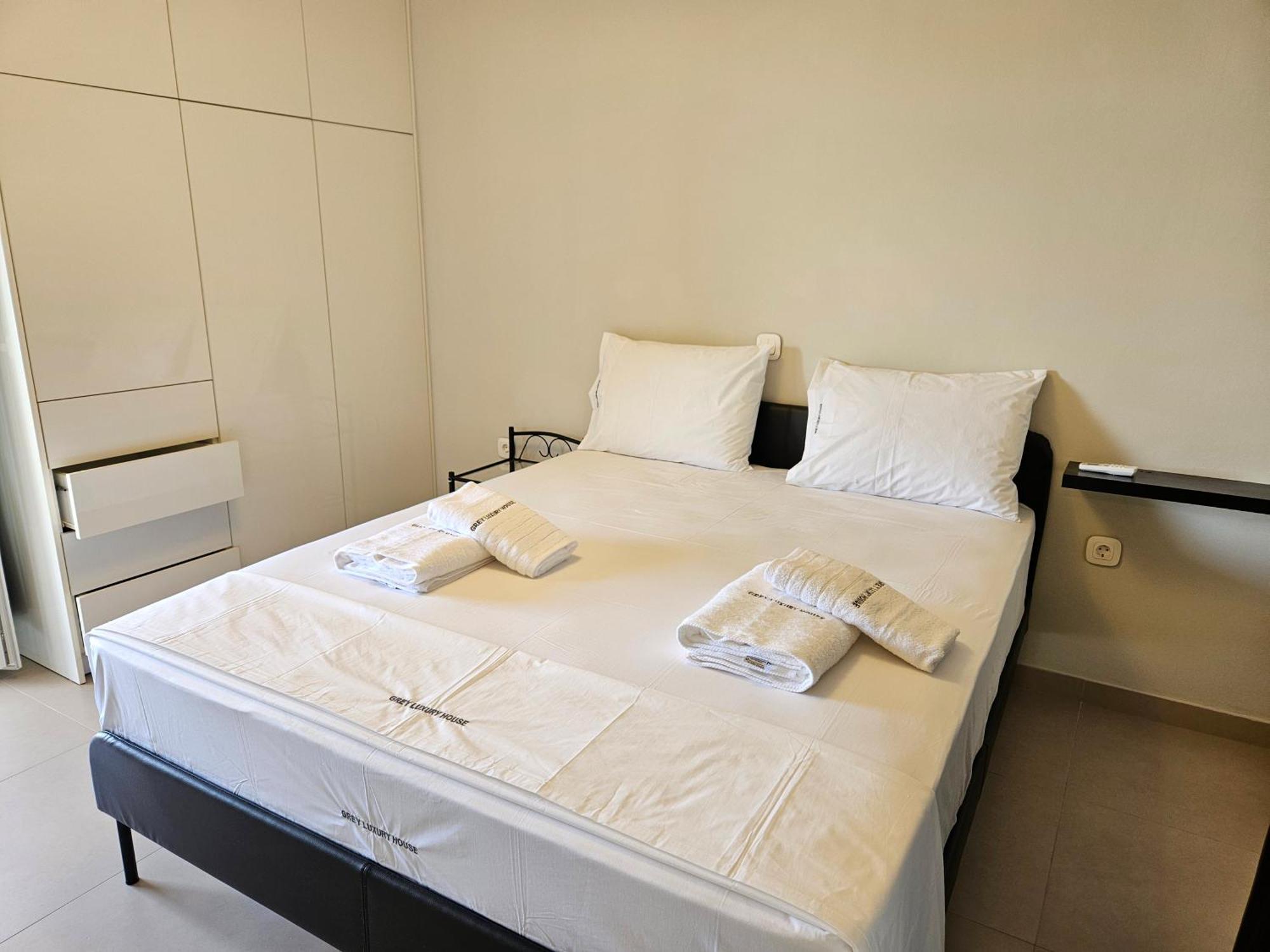Apartmán Grey Luxury House Ypsos Exteriér fotografie